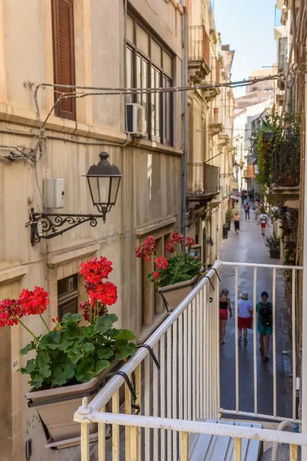La Fonte Di Ortigia Villa Syracuse Italien
